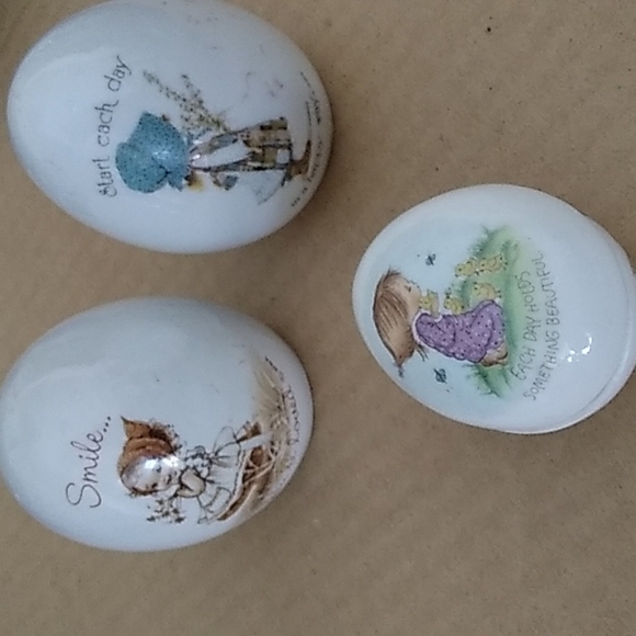 Character Eggs (3) - Picture 1 of 5